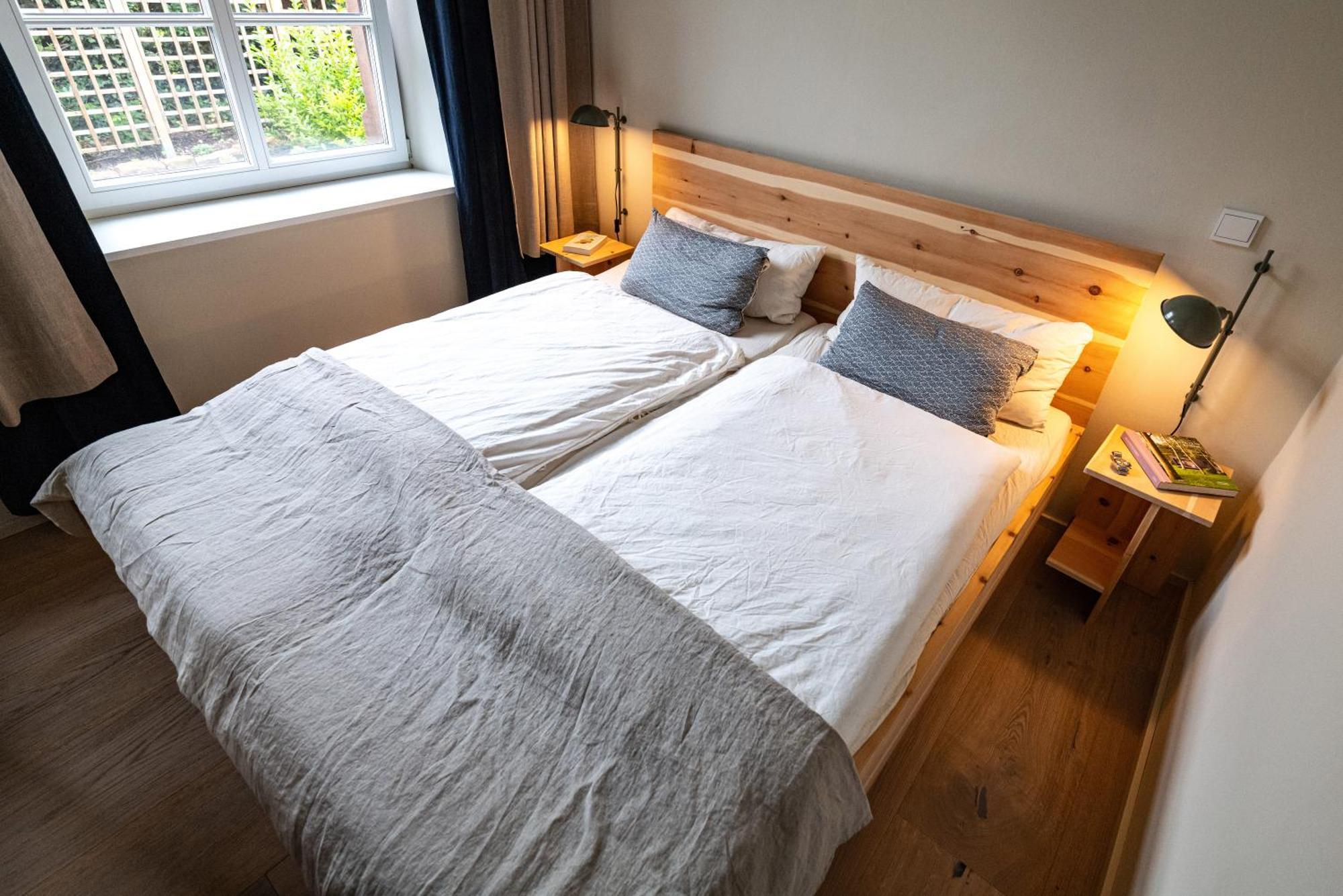 Grosse Pause Altes Schulhaus Schweigen Apartment ภายนอก รูปภาพ